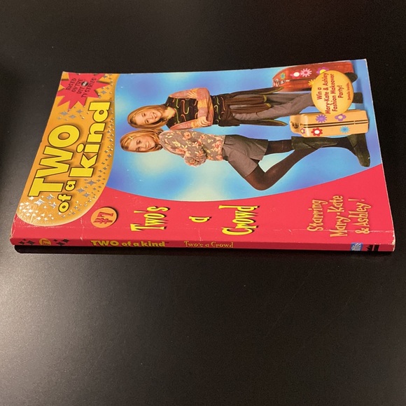 Two of a Kind #7: Two’s a Crowd by Judy Katschke - Paperback Novel - Picture 3 of 4